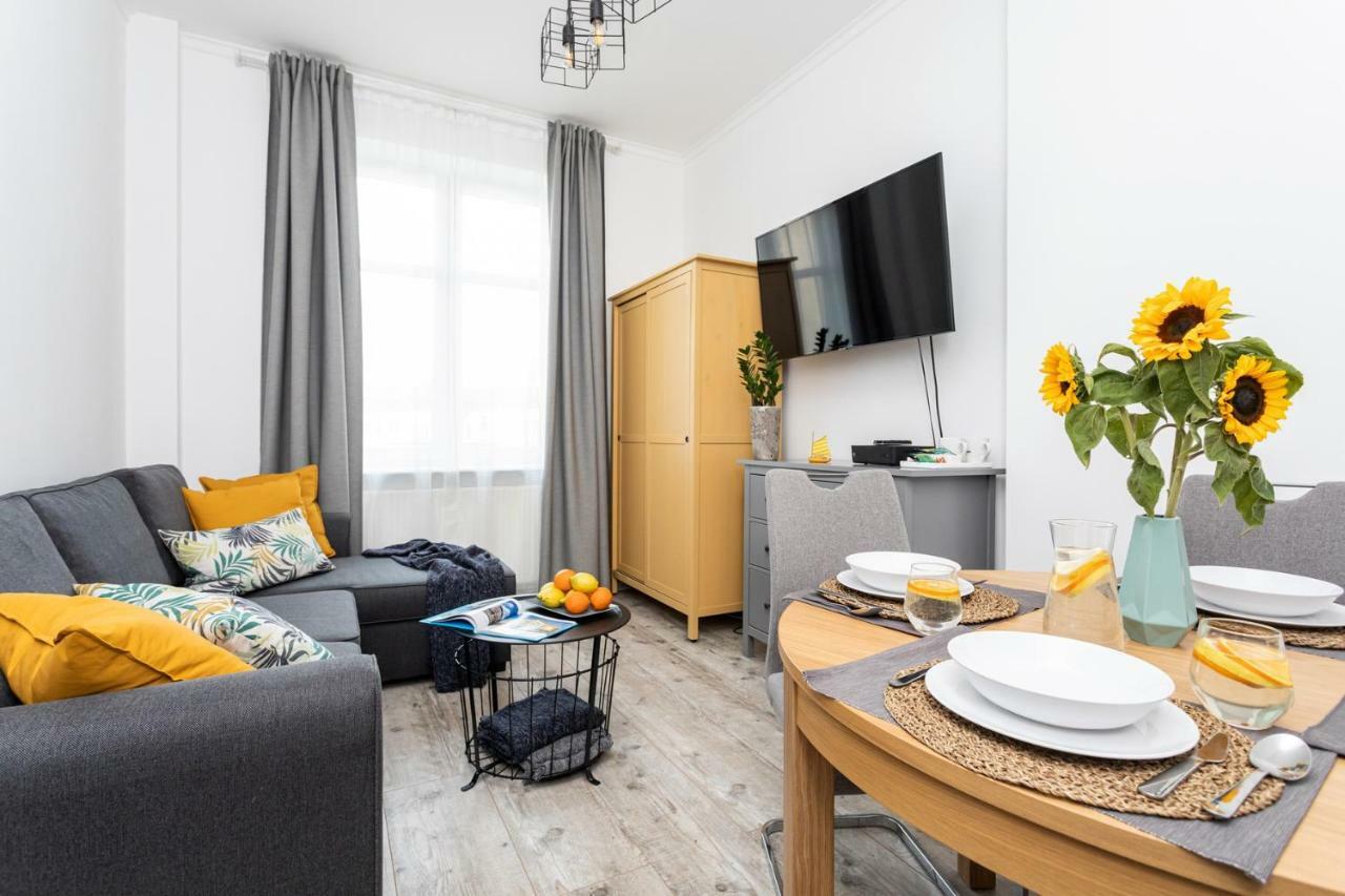 Gdynia Glowna Apartments Bagian luar foto