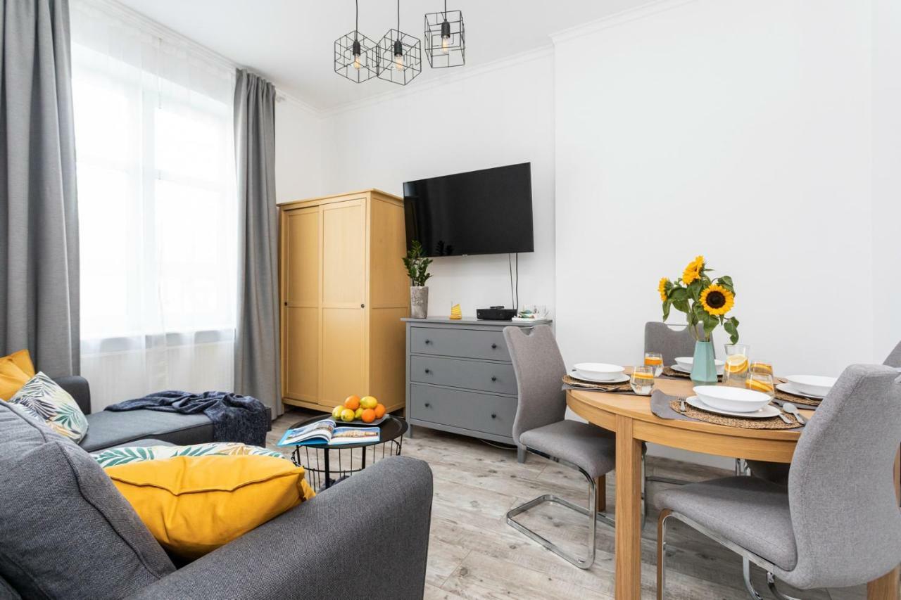 Gdynia Glowna Apartments Bagian luar foto
