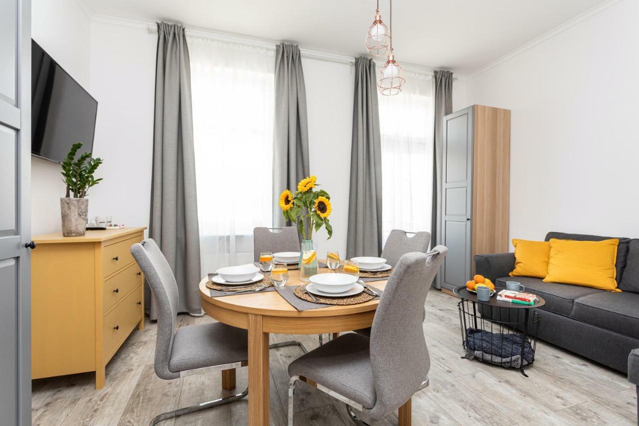 Gdynia Glowna Apartments Bagian luar foto